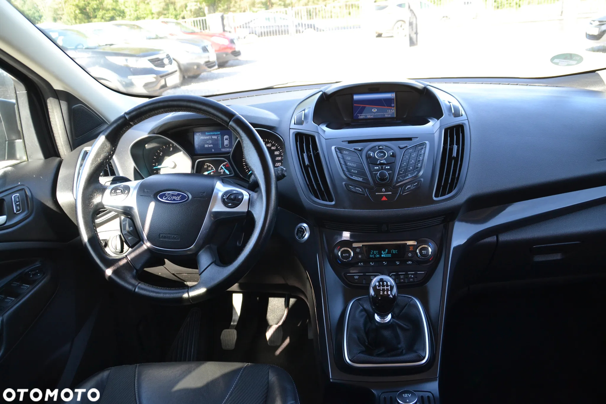 Ford Kuga - 38
