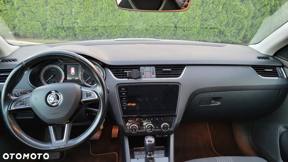 Skoda Octavia 2.0 TDI Style DSG - 2