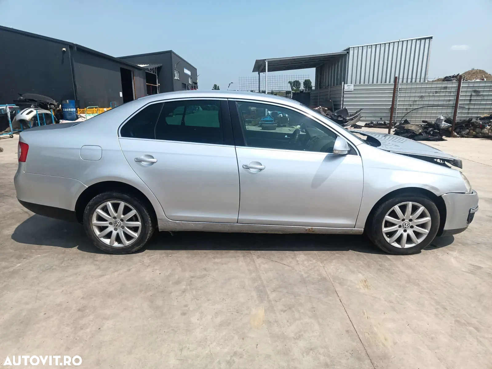 Dezmembrari / Dezmembrez Volkswagen Jetta 3 1.9 BXE cutie viteze GQQ culoare LA7W - 2