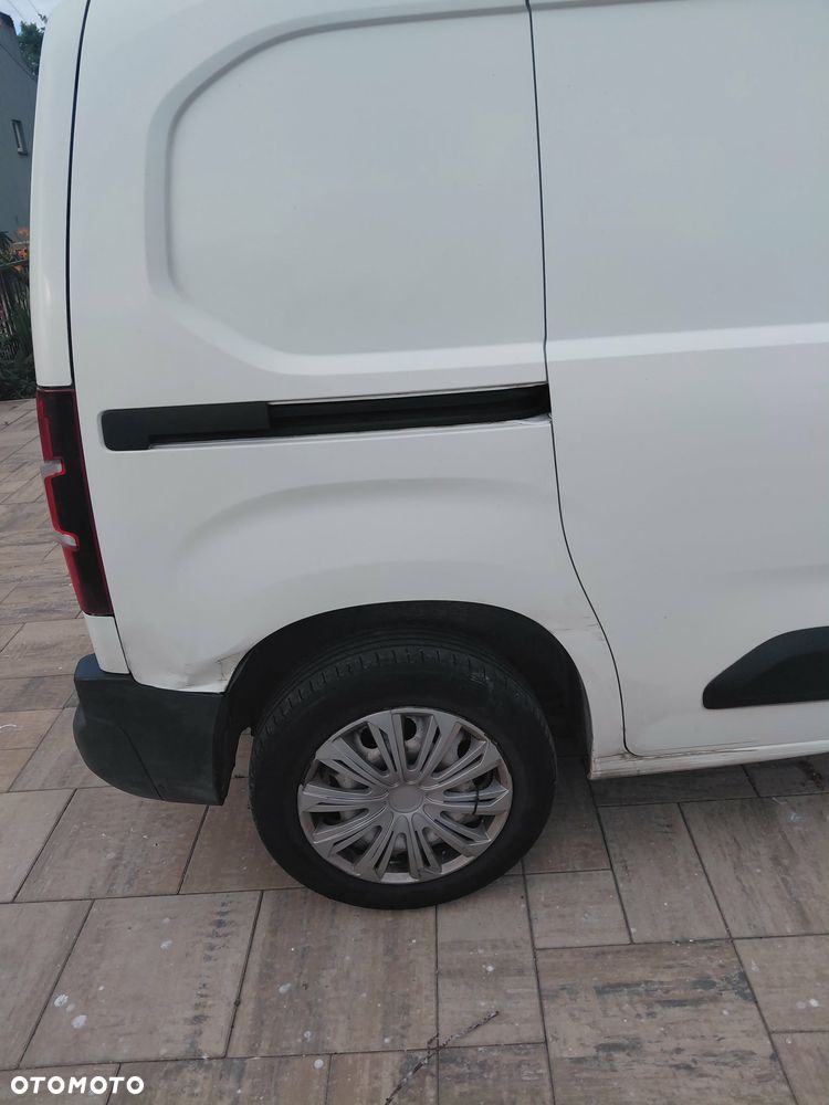Opel Combo 1.5 CDTI Enjoy S&S - 4