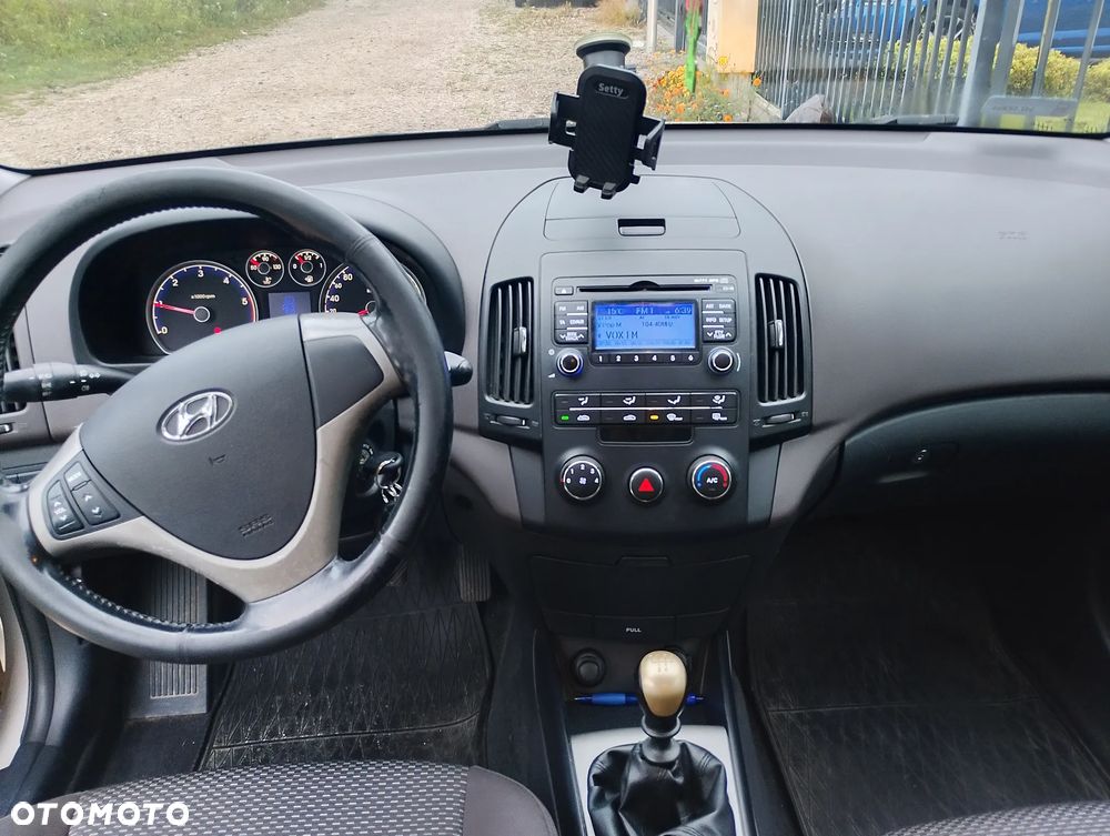 Hyundai i30 1.6 CRDi Classic + - 5