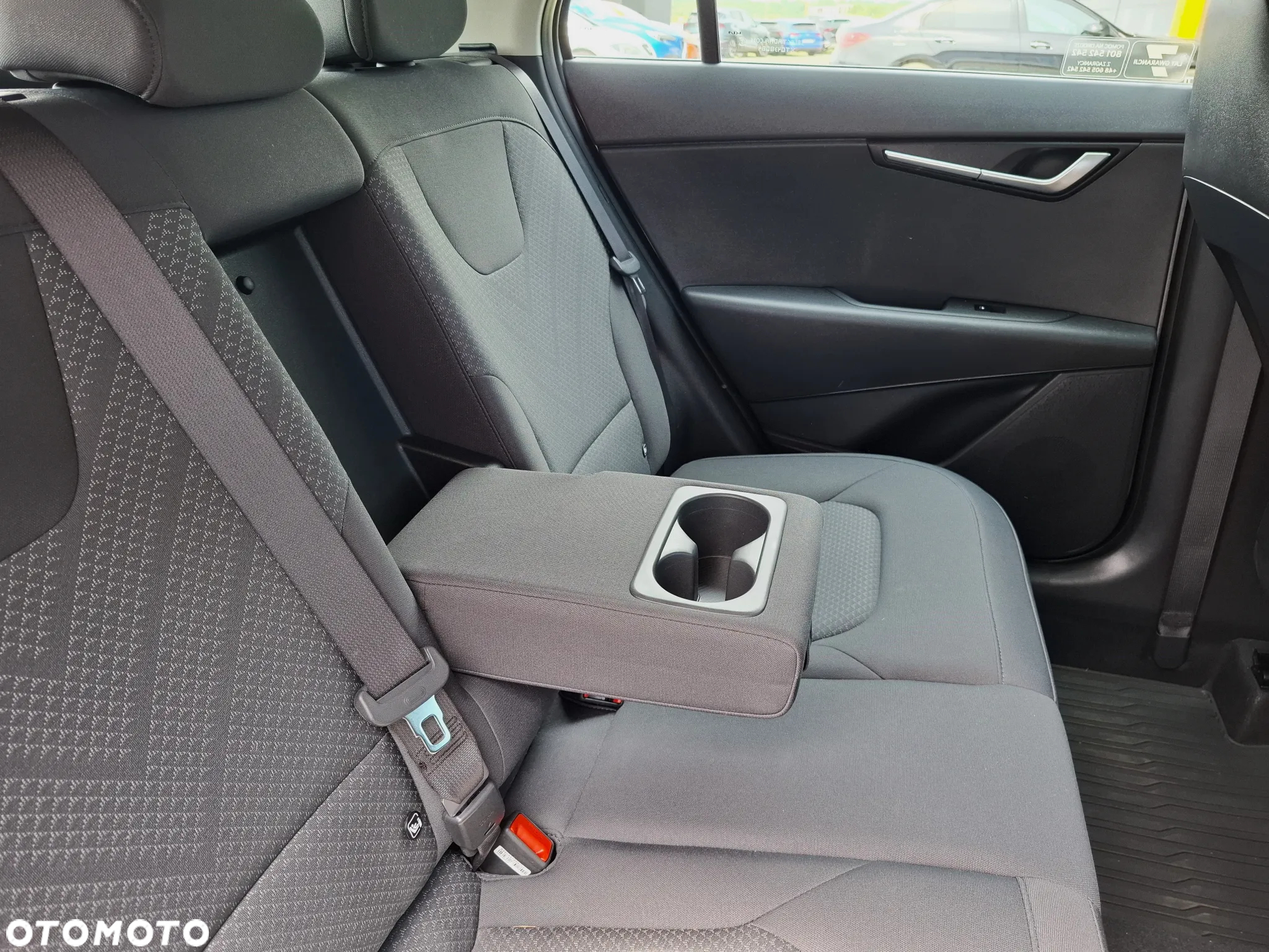 Kia Niro 1.6 GDI Hybrid M - 19