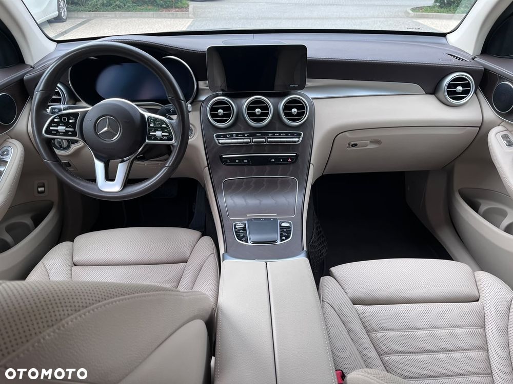 Mercedes-Benz GLC - 15