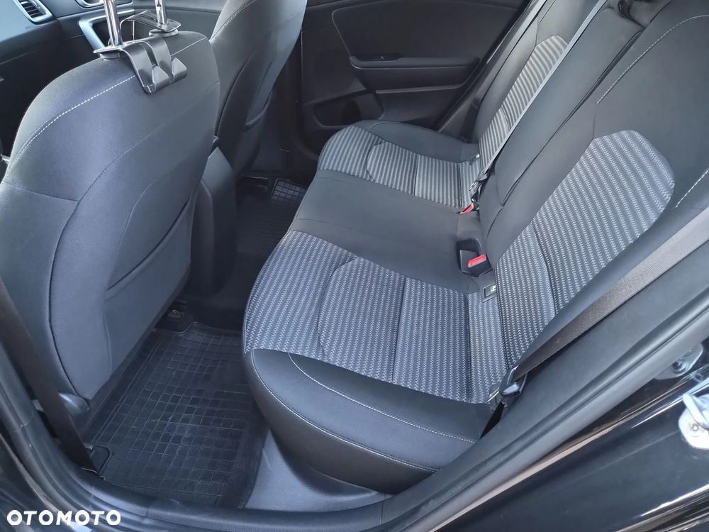 Kia Ceed 1.5 T-GDI M - 21