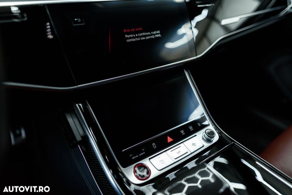 Audi S8 4.0 TFSI quattro Tiptronic - 29