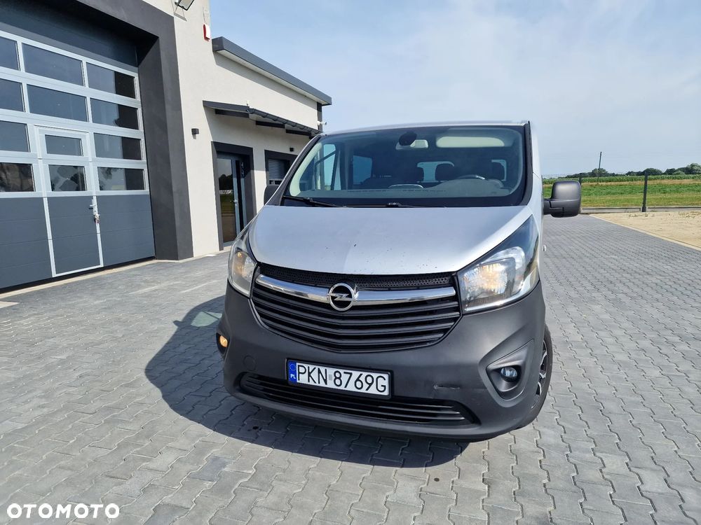 Opel Vivaro - 10