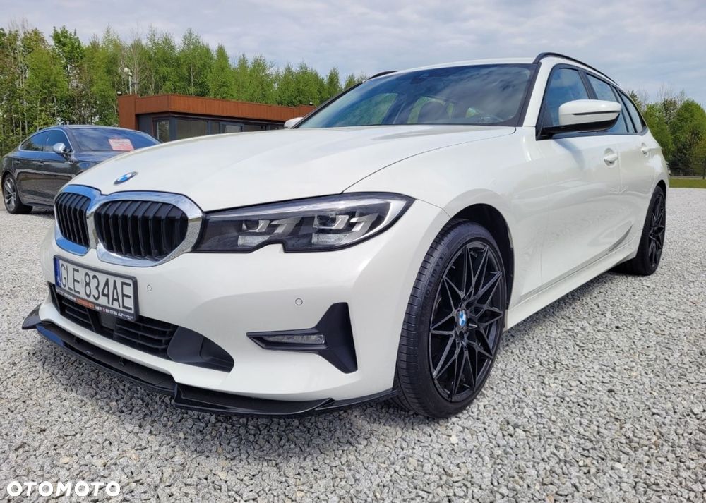 BMW Seria 3 320i - 1