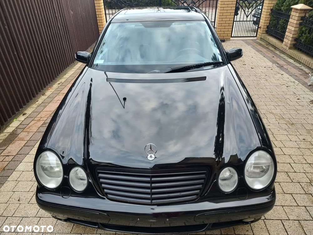 Mercedes-Benz Klasa E - 9