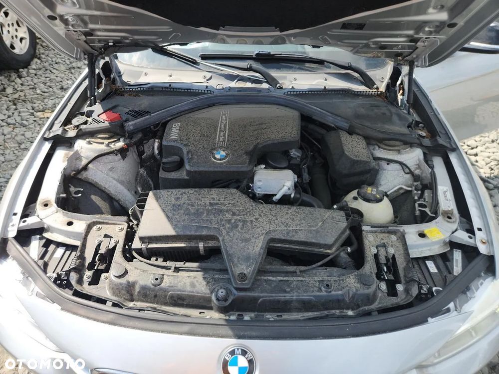 BMW Seria 3 328i xDrive - 10