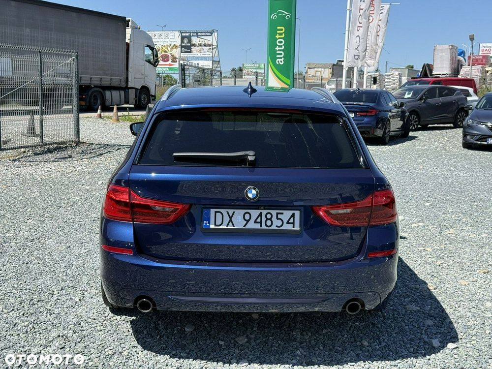 BMW Seria 5 518d Sport Line - 8