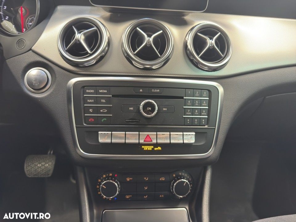 Mercedes-Benz GLA - 15