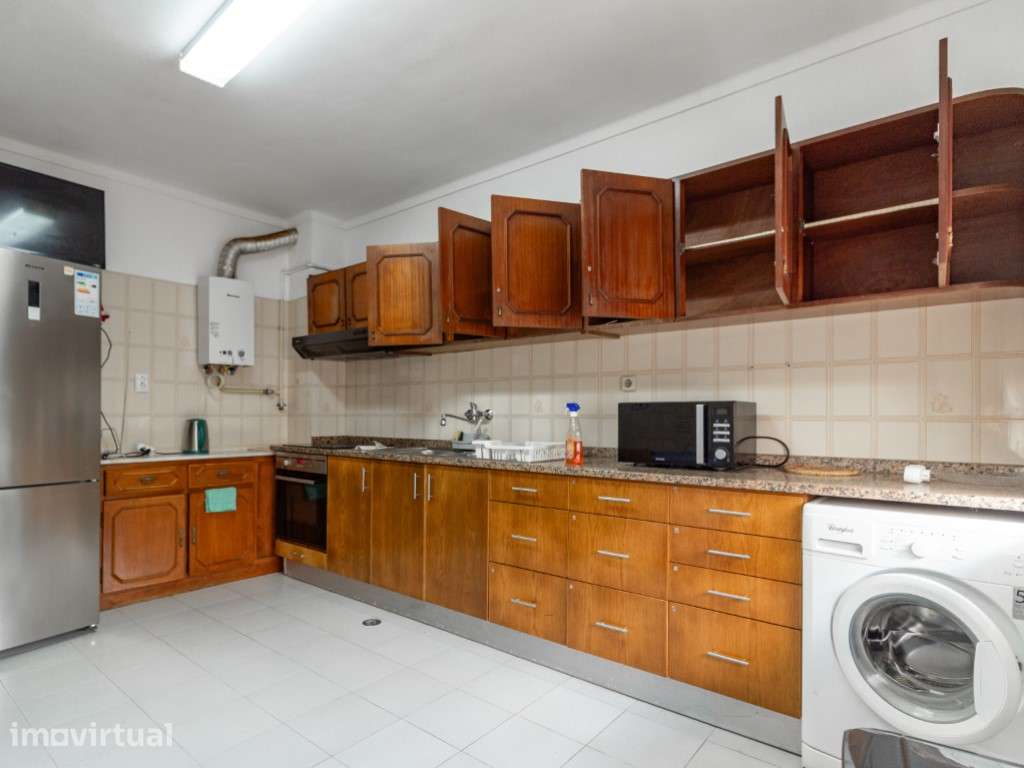 Apartamento T3 com Terraço e Garagem em Coimbra - Grande imagem: 2/21