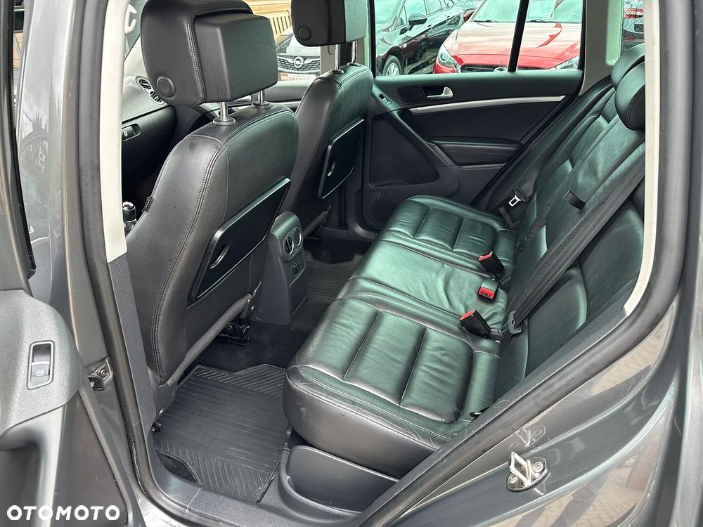 Volkswagen Tiguan - 19