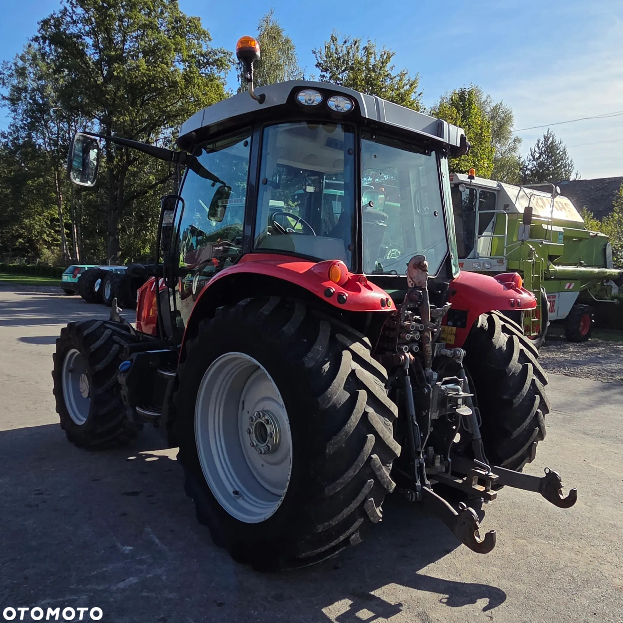 Massey Ferguson 5712 SL Dyna 4 - 12