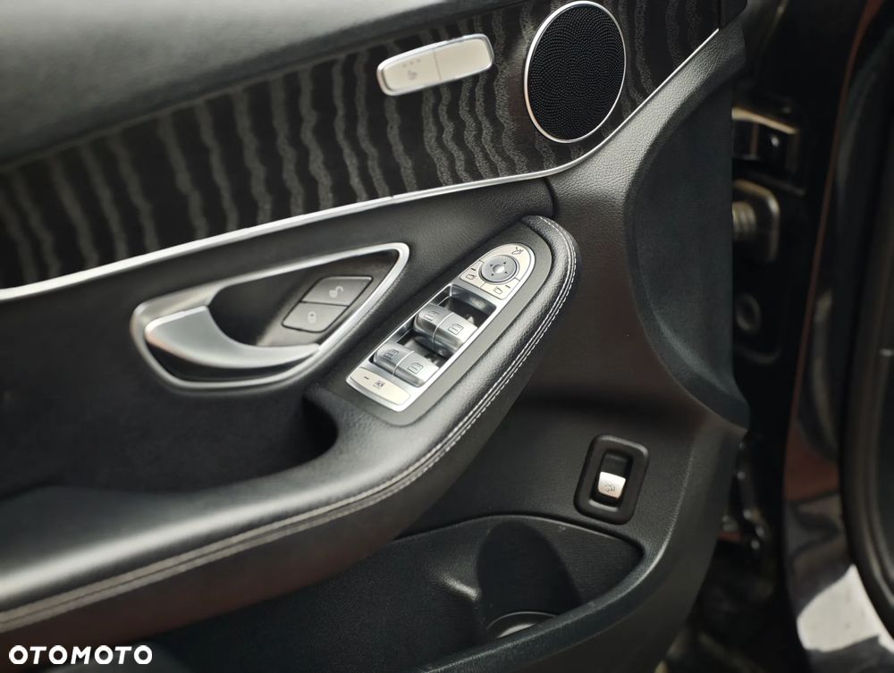 Mercedes-Benz Klasa C 220 d 9G-TRONIC Avantgarde - 24