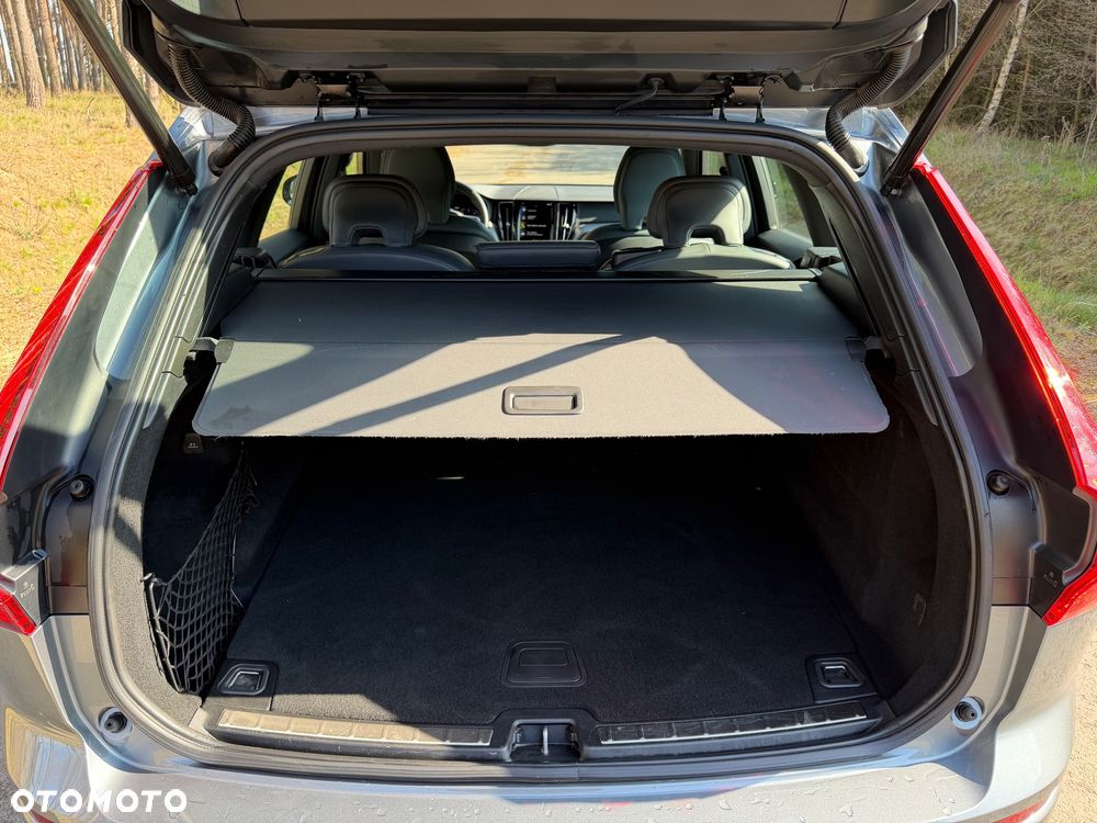 Volvo XC 60 B4 D Geartronic RDesign - 25