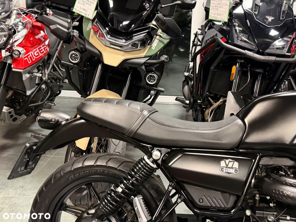Moto Guzzi V7 - 10