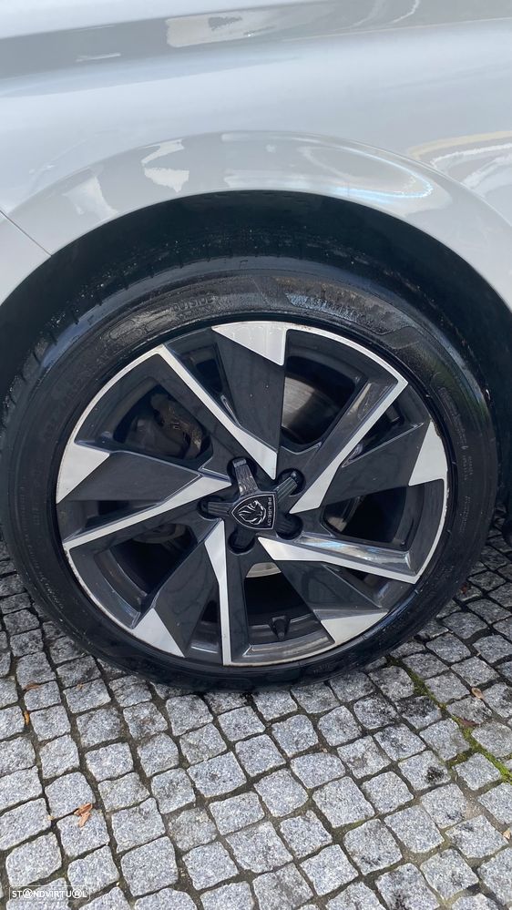 Peugeot 308 SW 1.5 BlueHDi Allure EAT8 - 15