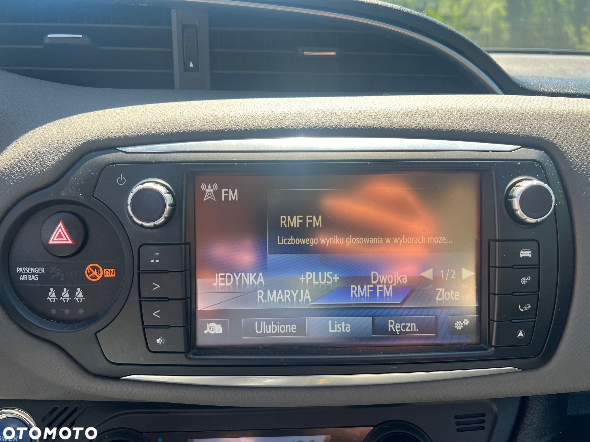 Toyota Yaris Hybrid 100 Selection Passion - 14