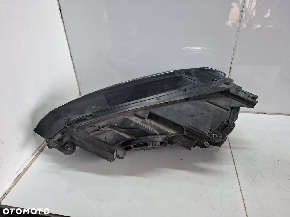 LAMPA PRZEDNIA PRZÓD PRAWA VW GOLF VII 5G0 12- XENON 5g1 - 7