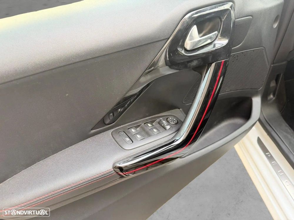 Peugeot 208 1.2 PureTech GT Line EAT6 - 14