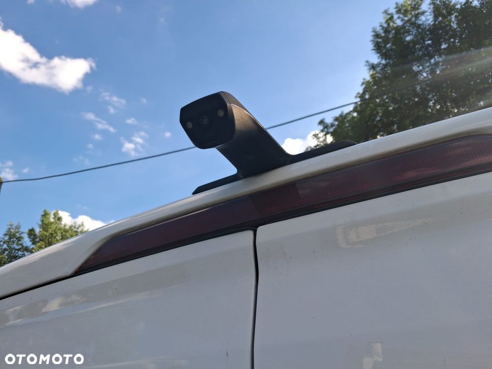 Maxus DELIVER 9 - 15