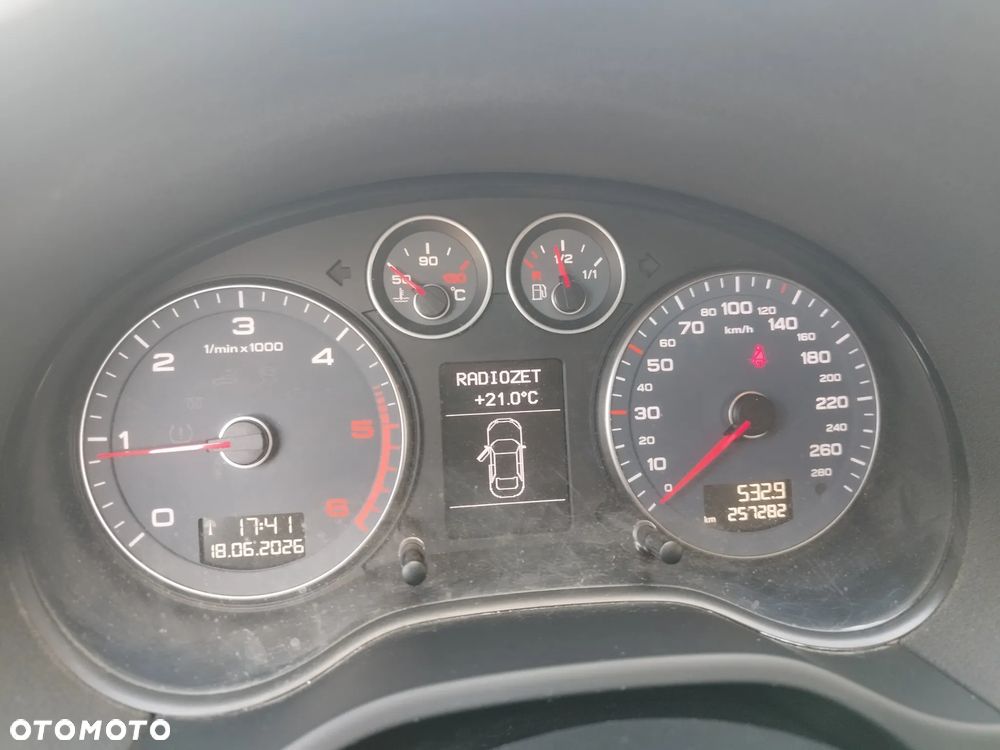 Audi A3 3-drzwiowe 2.0 TDI Ambition - 9