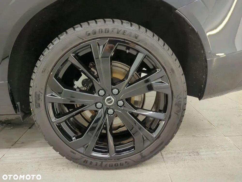 Volvo XC 60 T6 Plug-In Hybrid AWD Plus Black Edition - 22