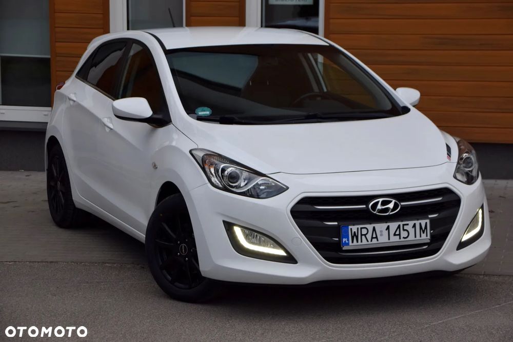 Hyundai i30 blue 1.4 Trend - 3