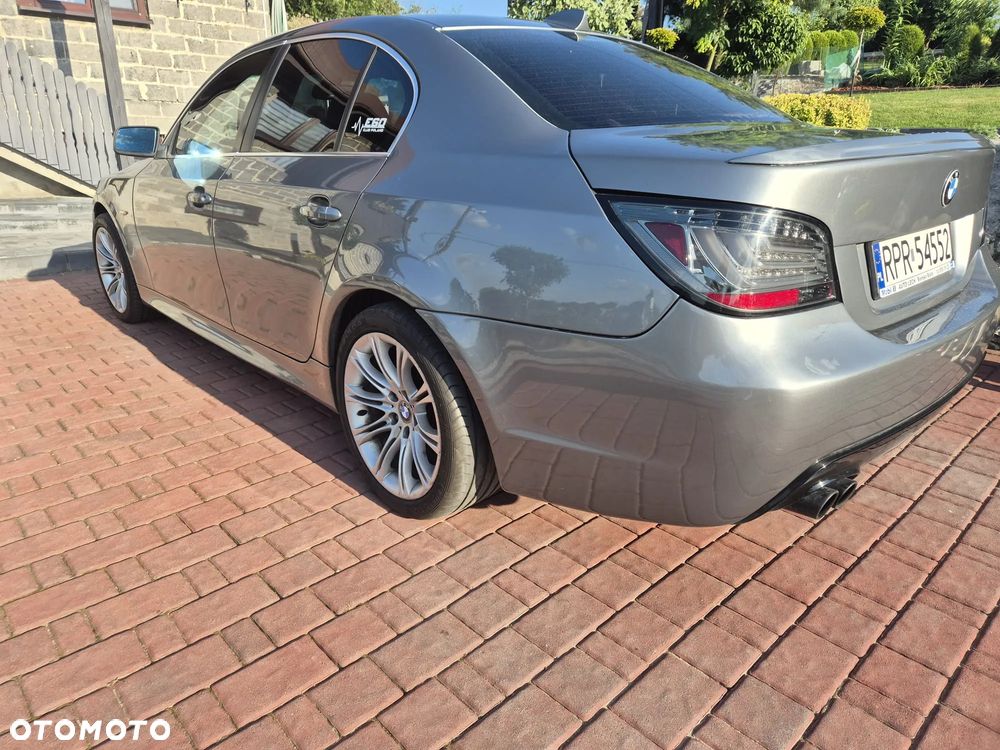 BMW Seria 5 540i - 2