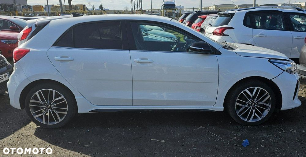 Kia Rio - 2
