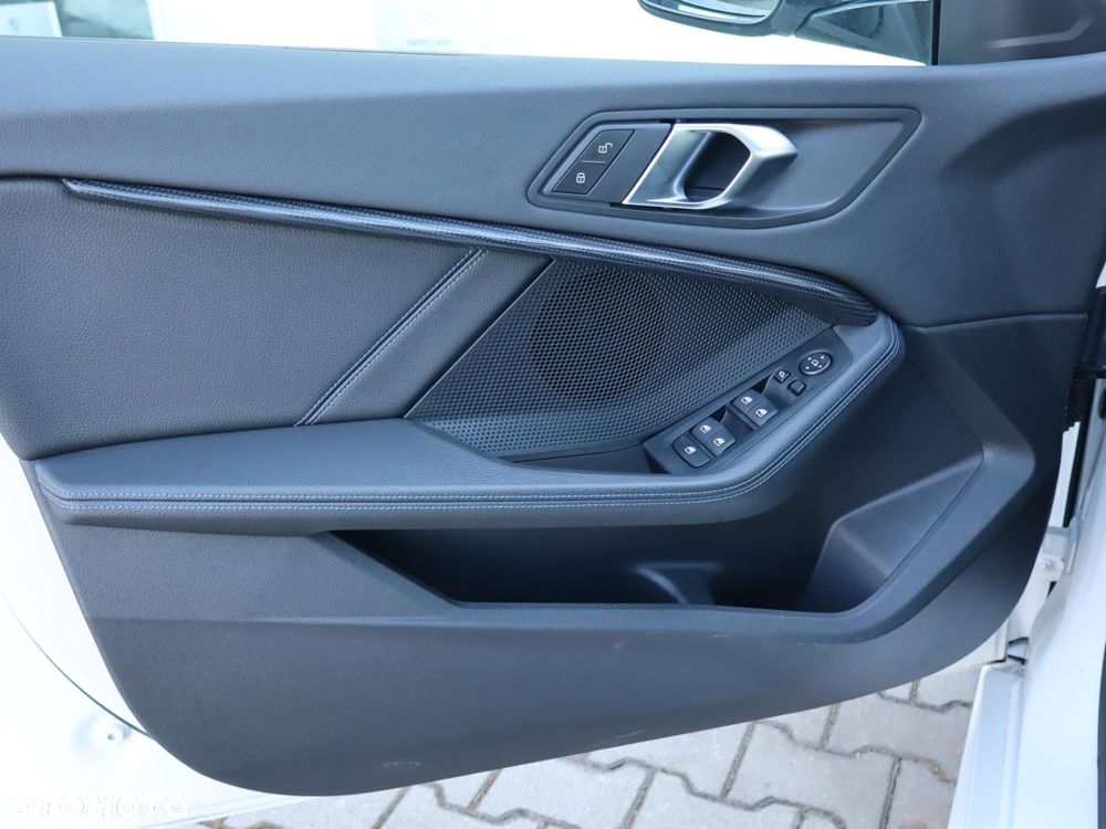 BMW Seria 2 218i M Sport - 17