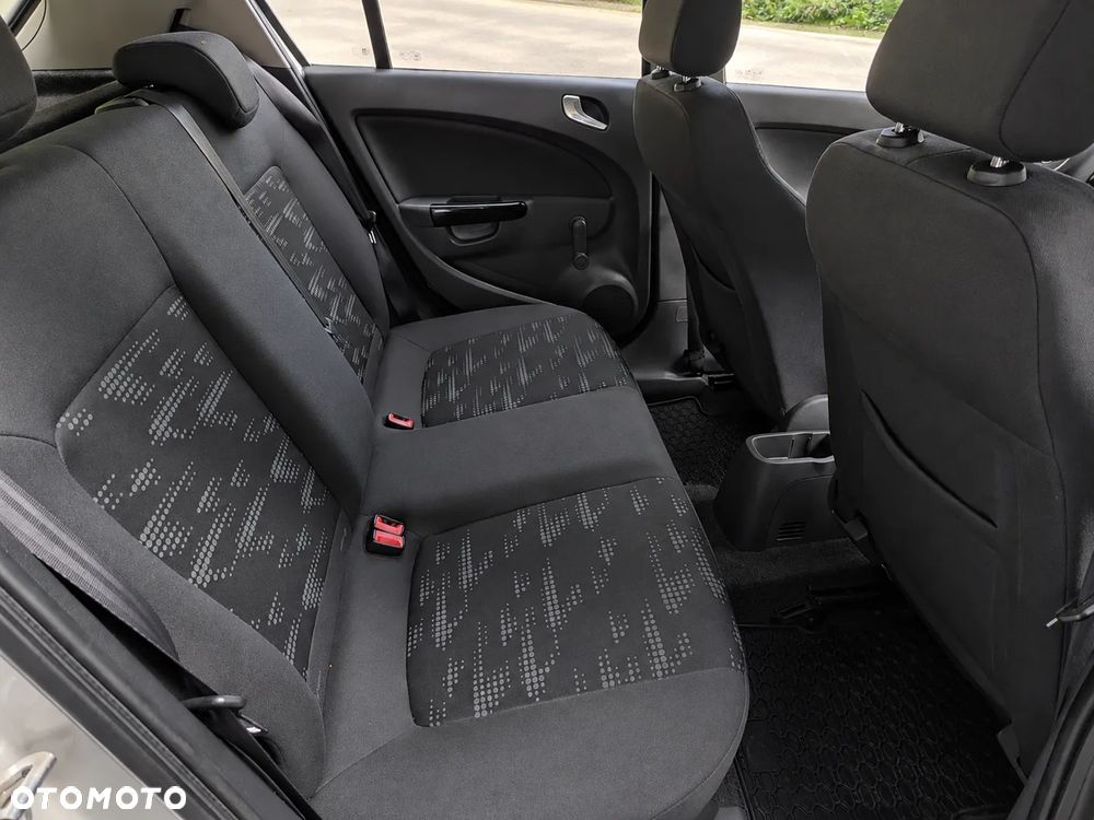 Opel Corsa 1.2 16V Essentia - 10