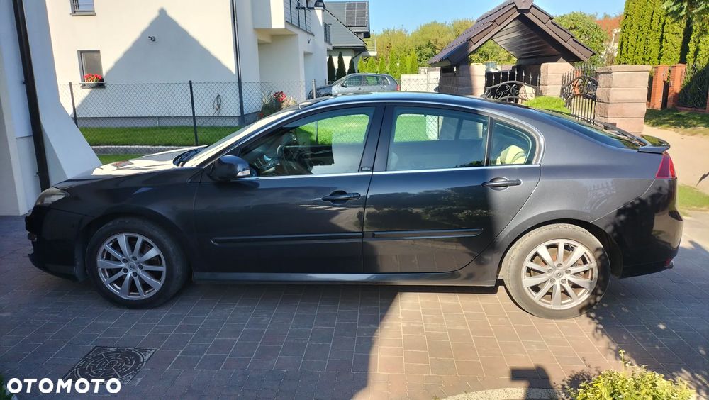 Renault Laguna 2.0 dCi Initiale - 6