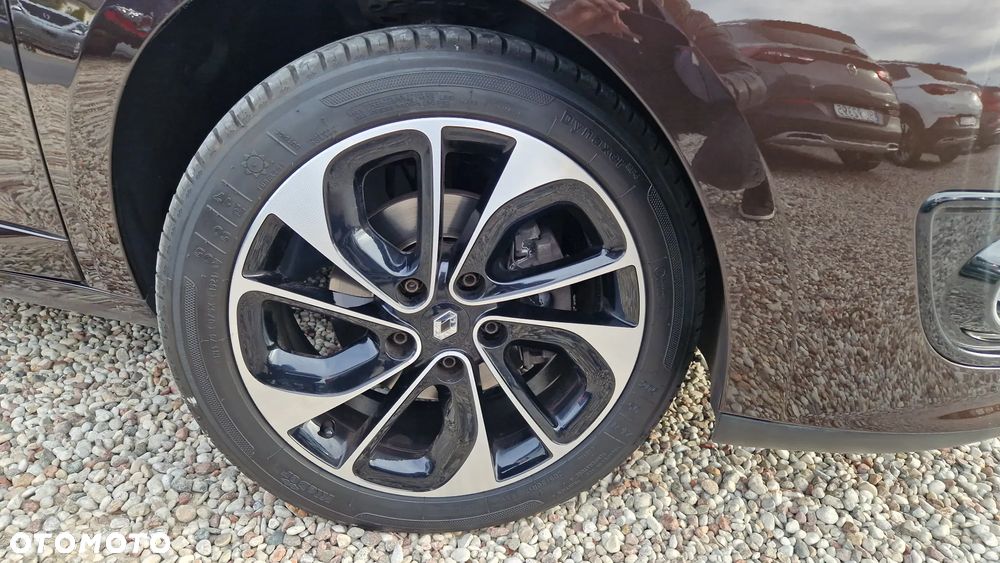 Renault Megane ENERGY TCe 130 BOSE EDITION - 33
