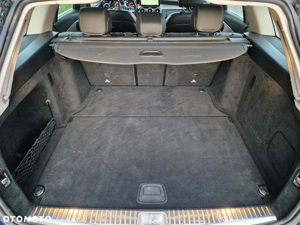 Mercedes-Benz Klasa C 200 d 9G-TRONIC - 22