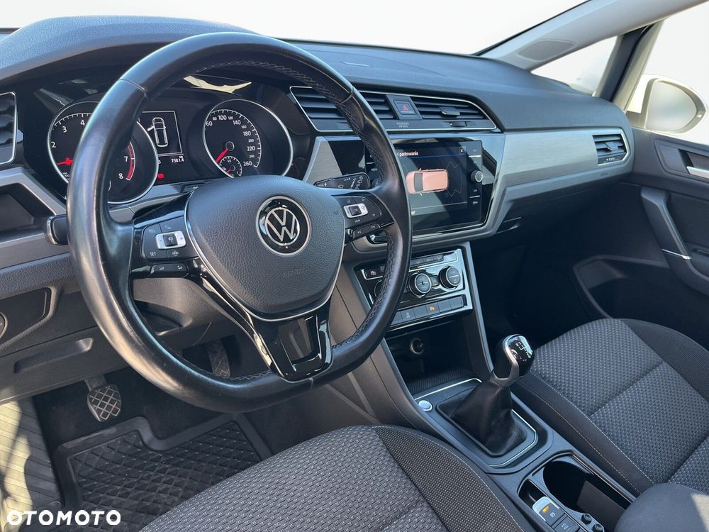 Volkswagen Touran 1.5 TSI EVO Comfortline - 8