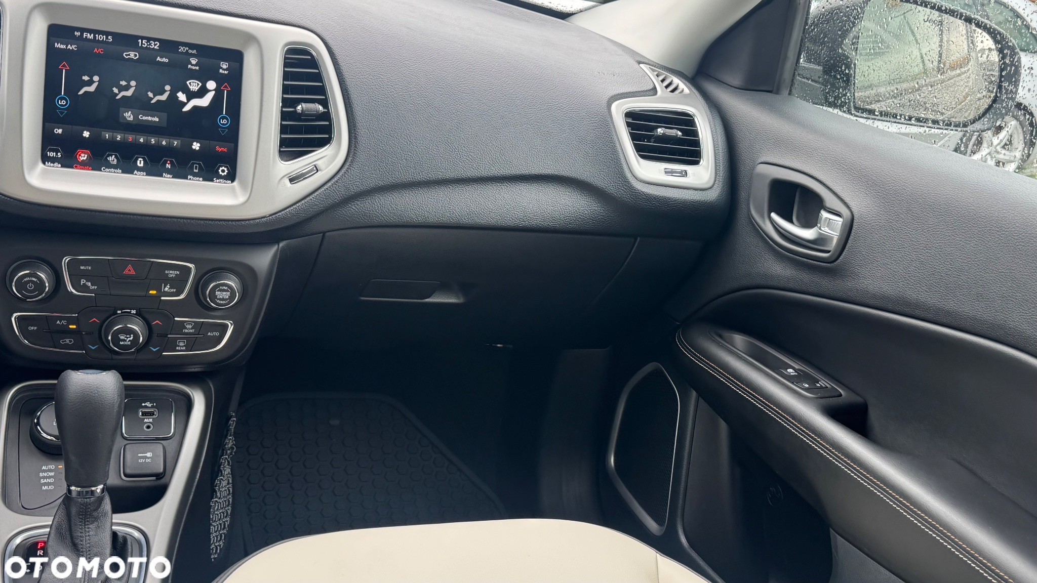 Jeep Compass - 15