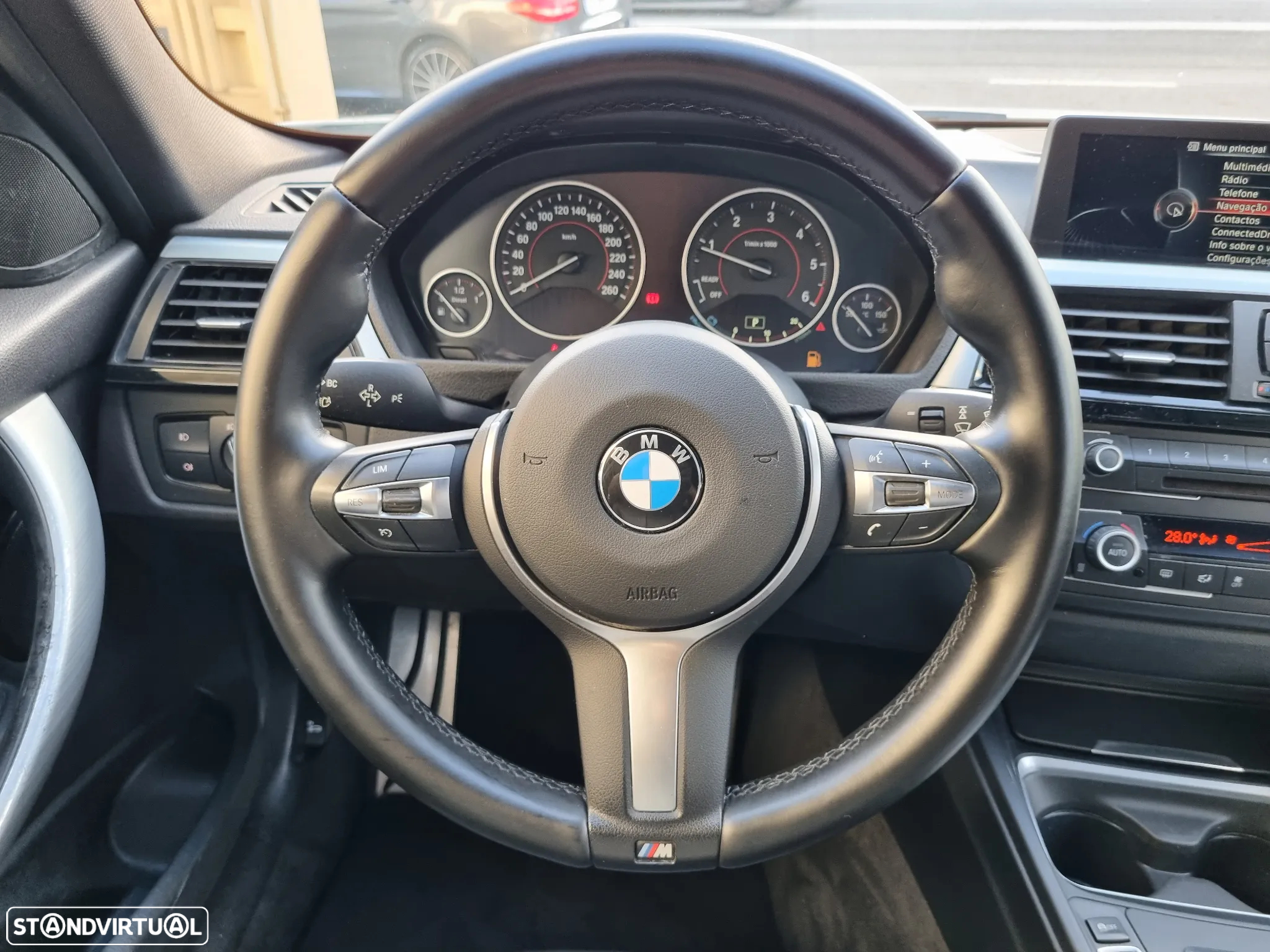 BMW 320 d Touring Auto Pack M - 32