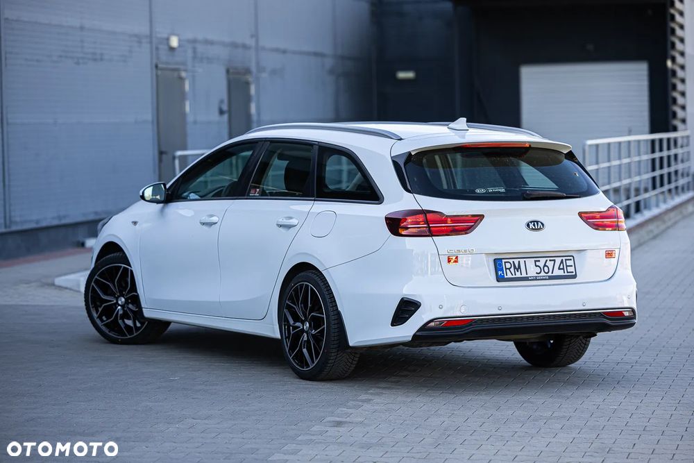 Kia Ceed 1.6 CRDi SCR GT-Line - 9