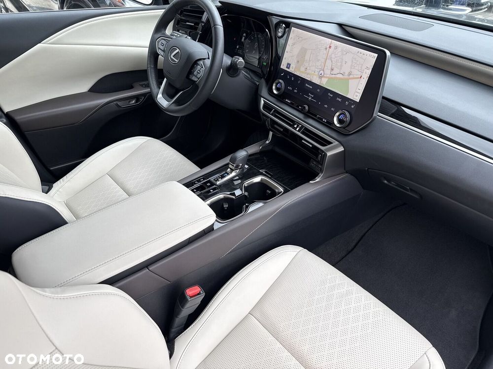 Lexus RX - 10