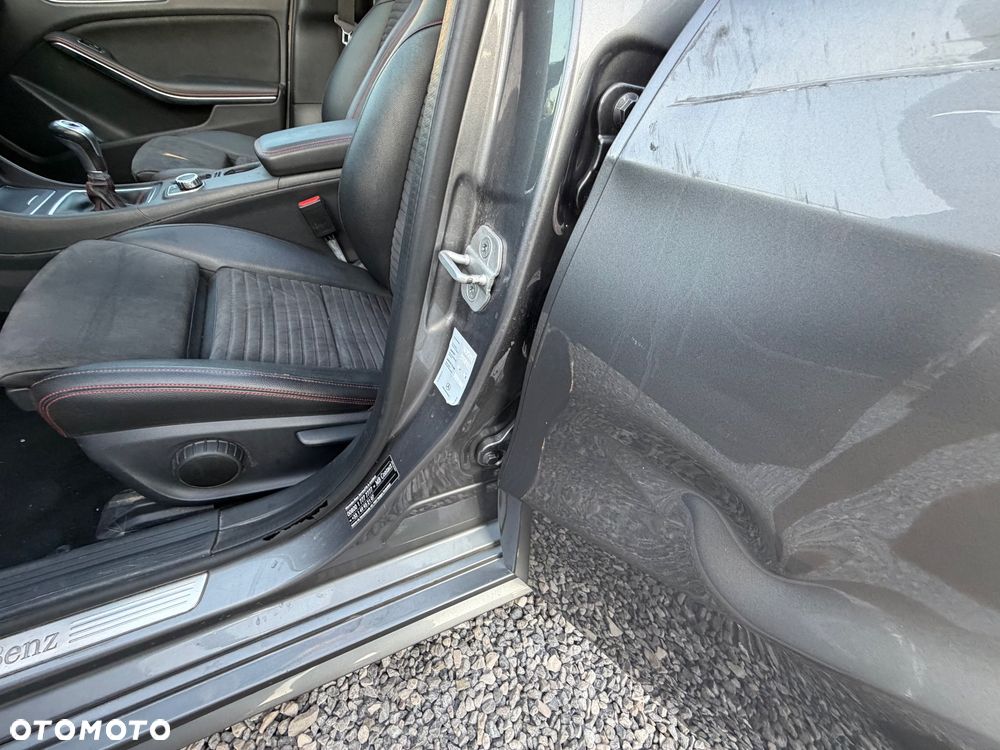 Mercedes-Benz Klasa A 180 CDI AMG Line - 31