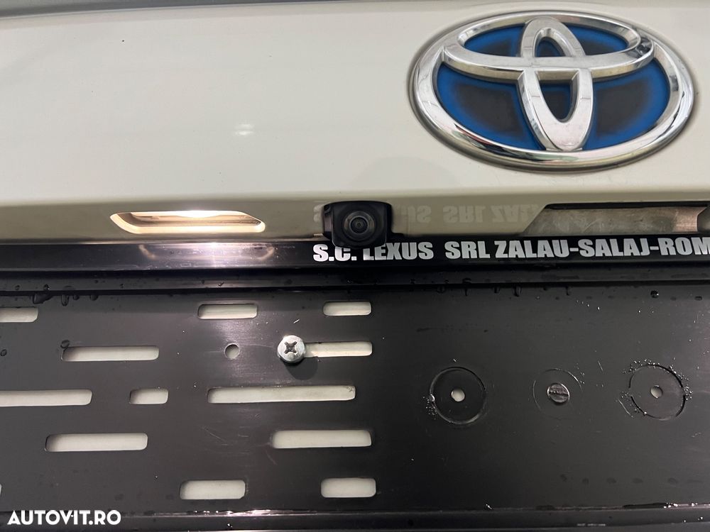 Toyota RAV4 2.5 4x4 Hybrid Style Selection - 11