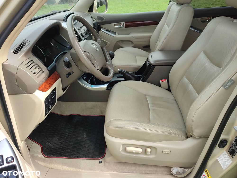 Toyota Land Cruiser 3.0 D Luna Platinium - 8