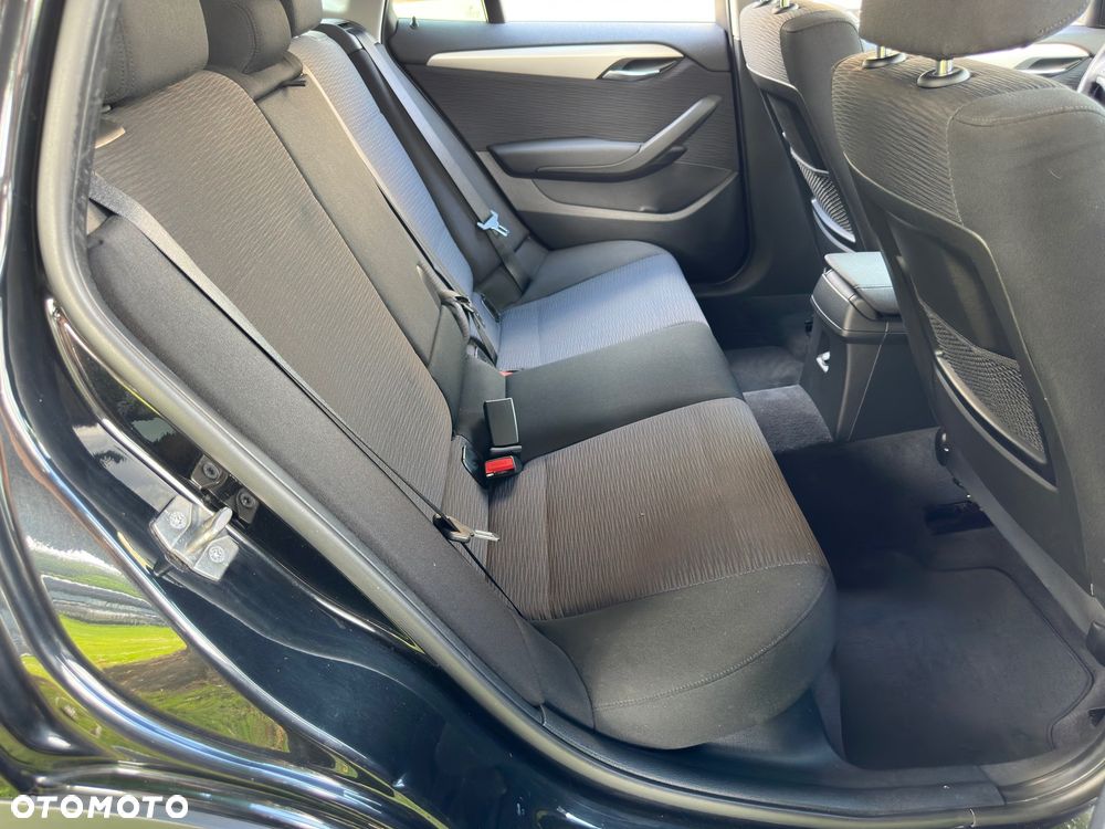 BMW X1 sDrive18d xLine - 9