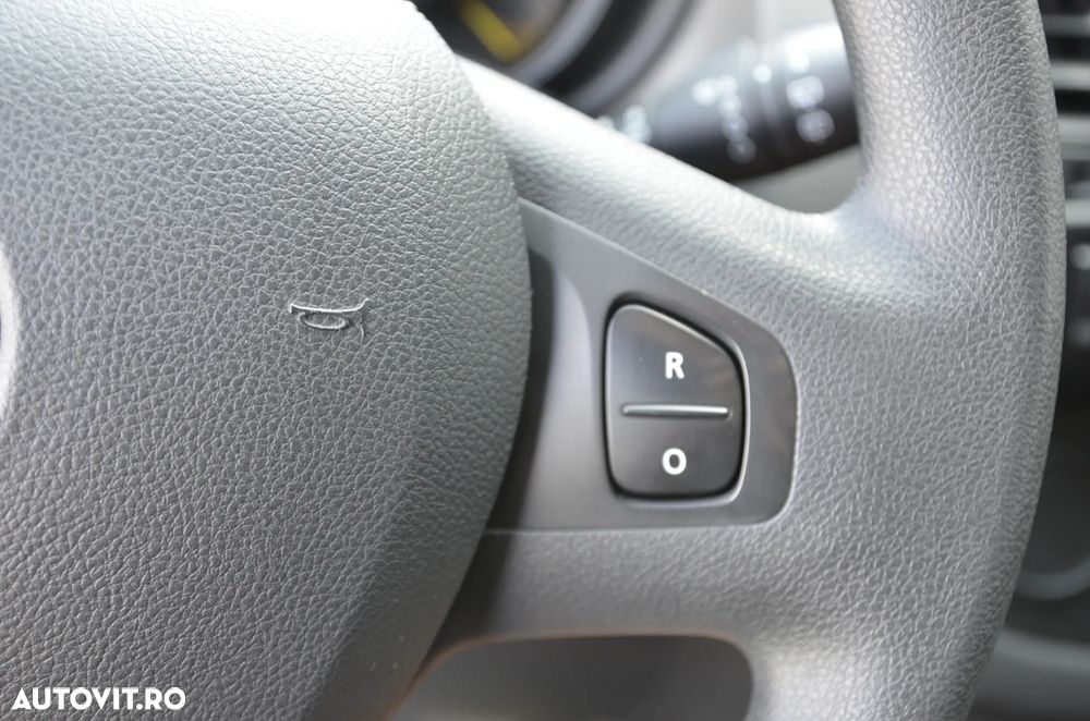 Renault Trafic ENERGY dCi 125 Spaceclass - 33