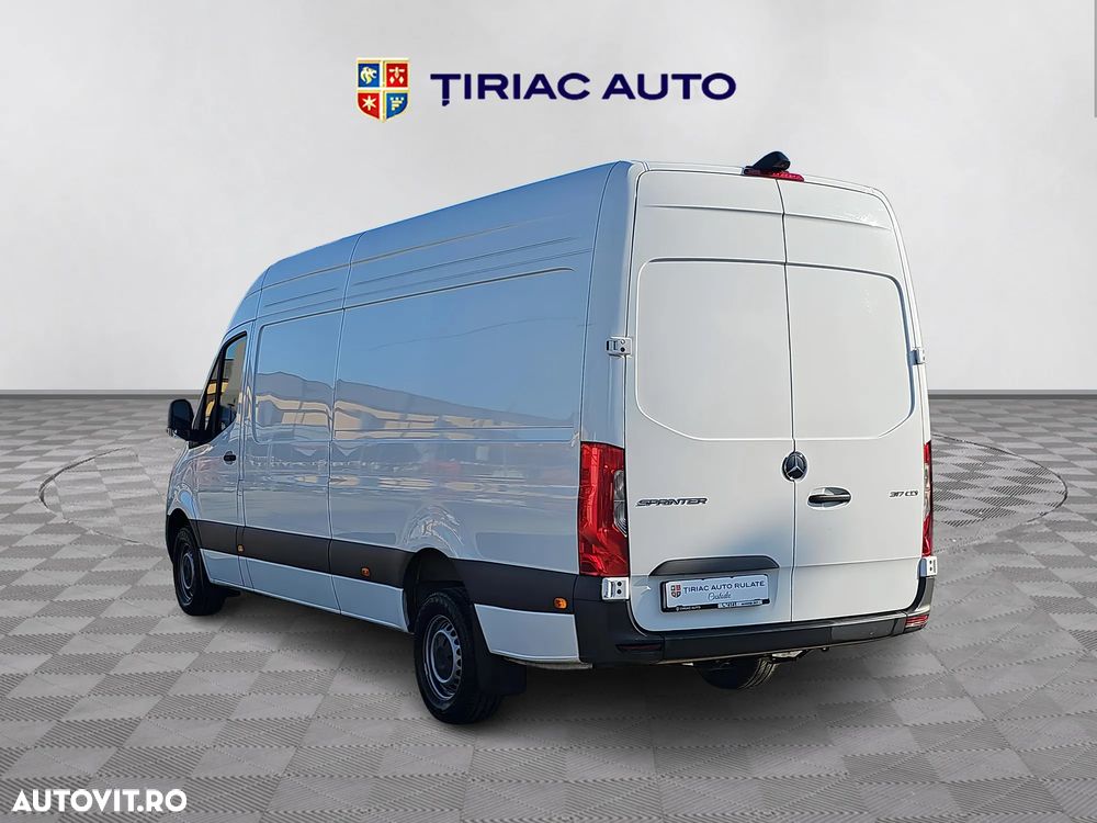 Mercedes-Benz Sprinter - 3