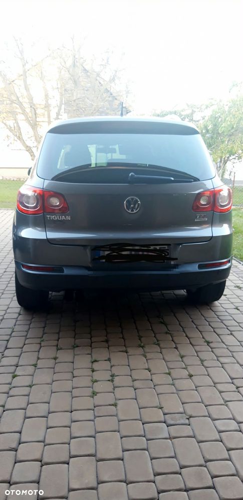 Volkswagen Tiguan - 5