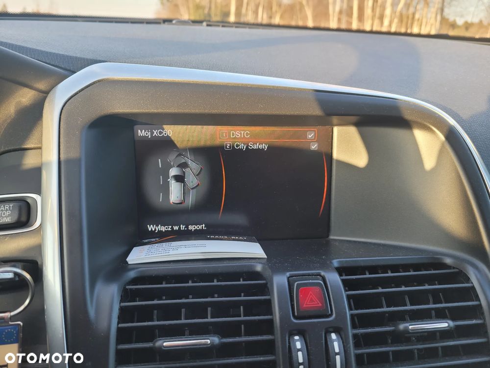 Volvo XC 60 D4 Geartronic Momentum - 15