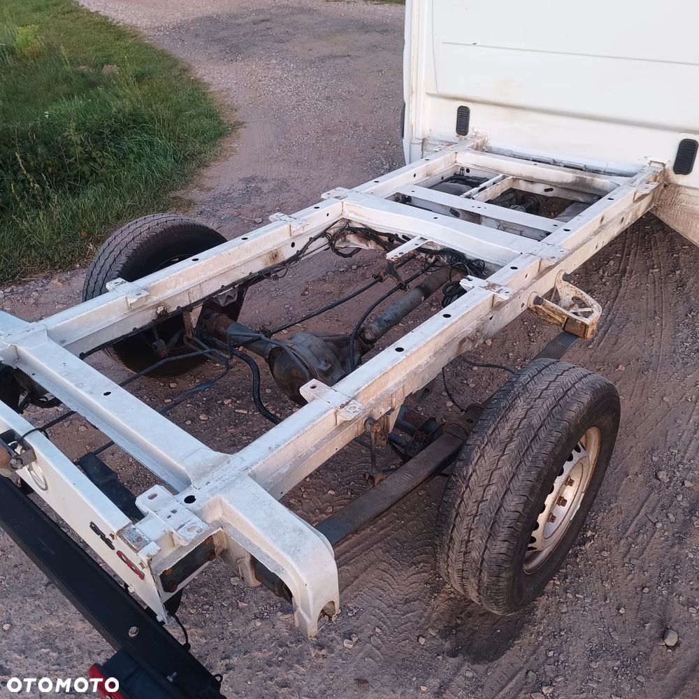 Mercedes-Benz Sprinter - 7